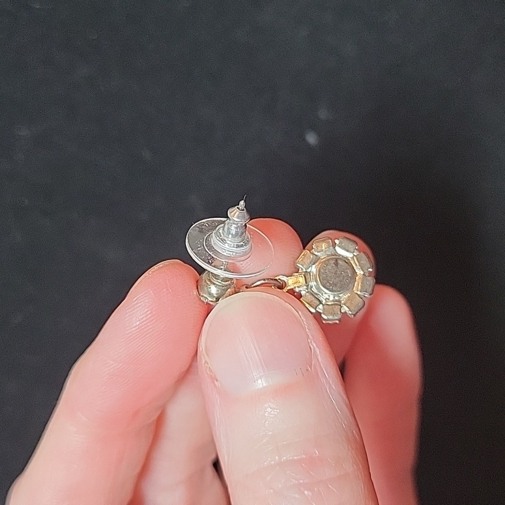 Flower Shaped Rhinestone Earrings - Picture 4 of 4